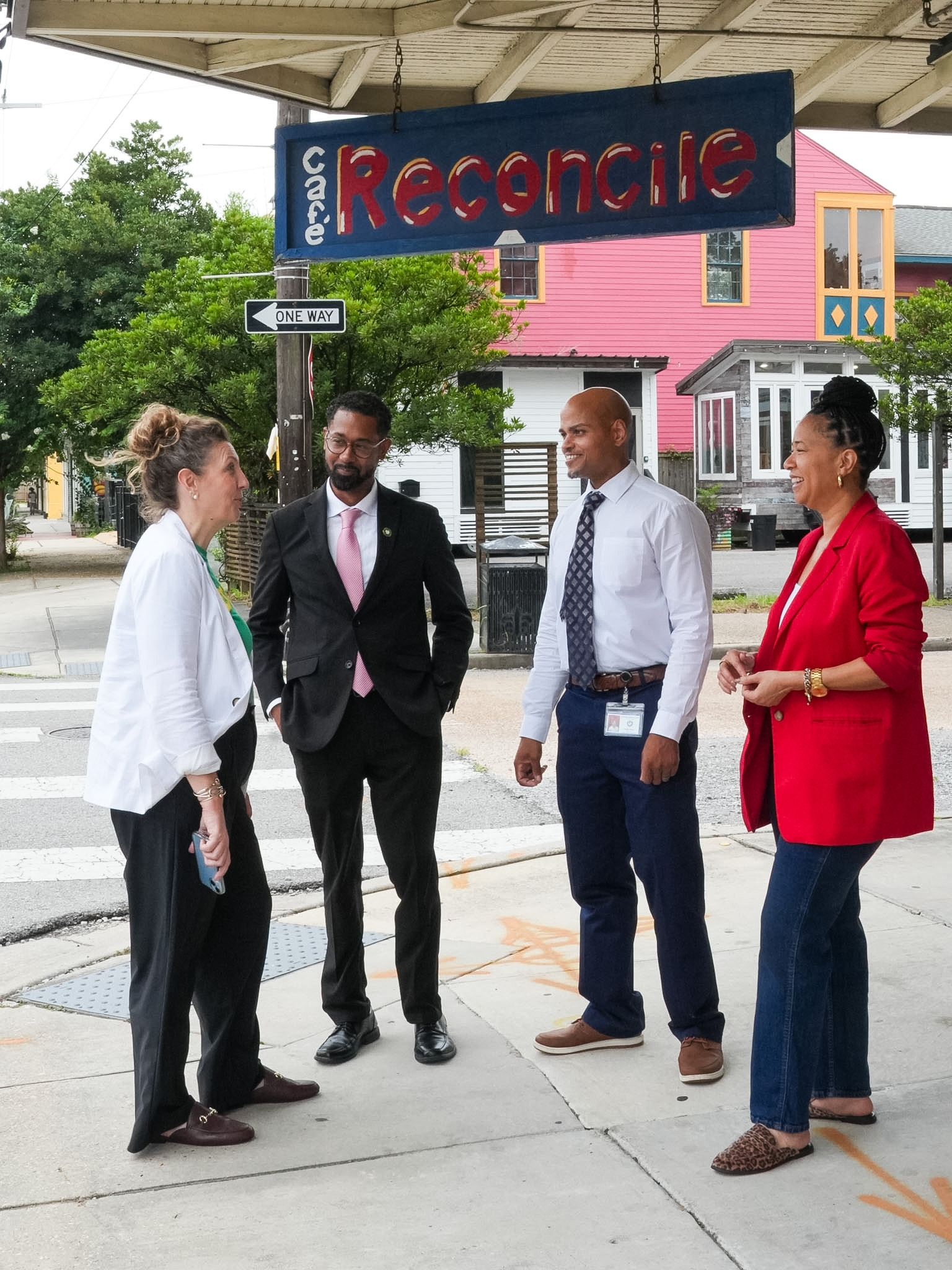 Judge Roché visiting Café Reconcile
